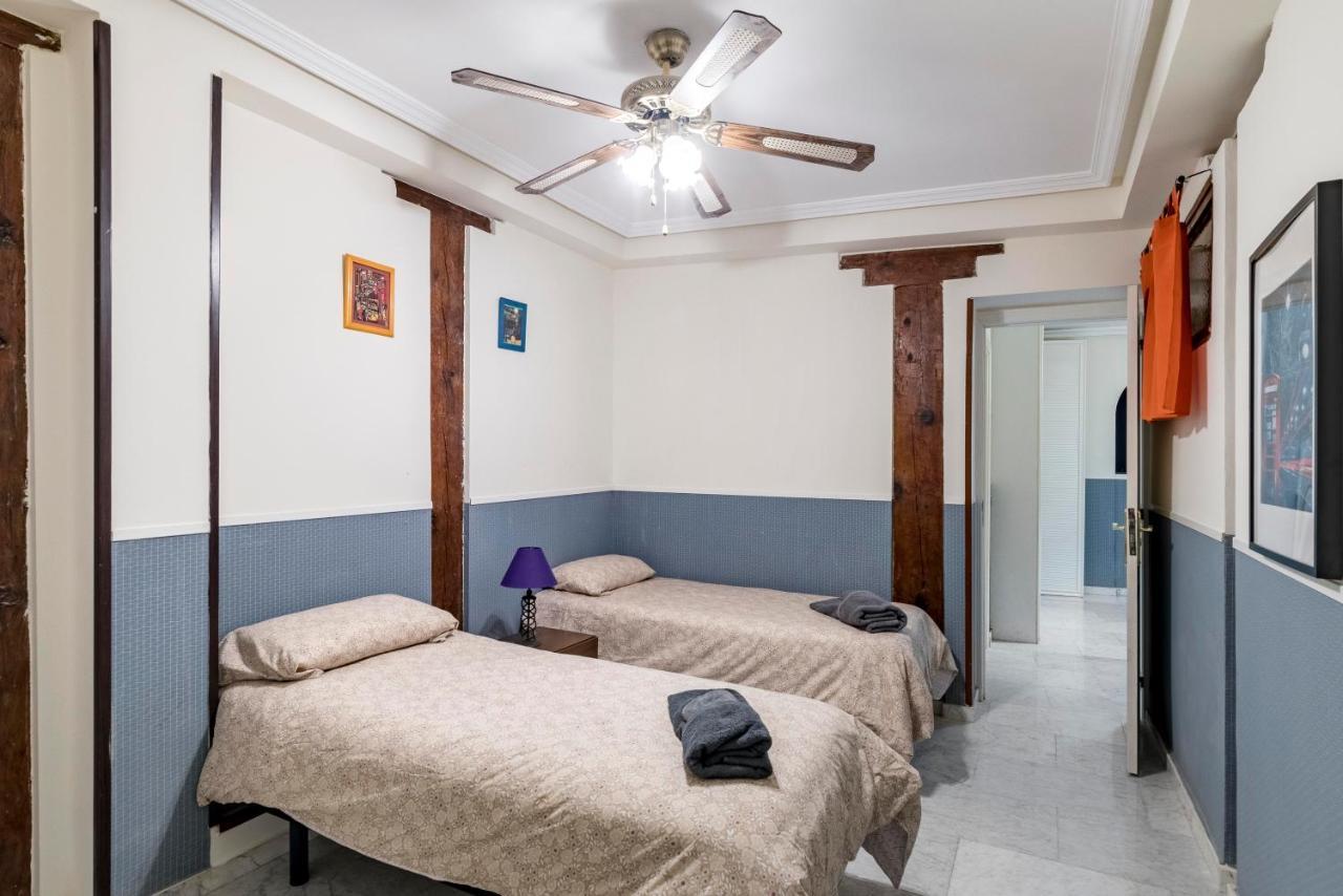 Plaza Sant' Ana, Casco Historico Apartment Madrid Exterior photo